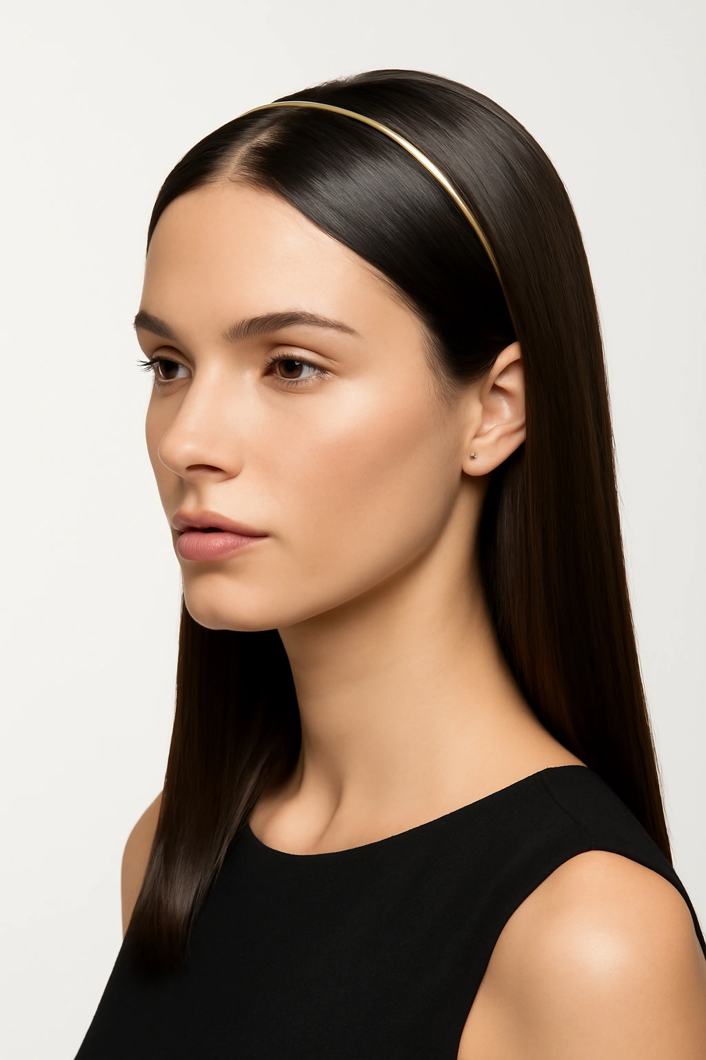 10 Effortless Hairstyles for Any Formal Event 9 Shiny straight hair with a delicate headband and clip